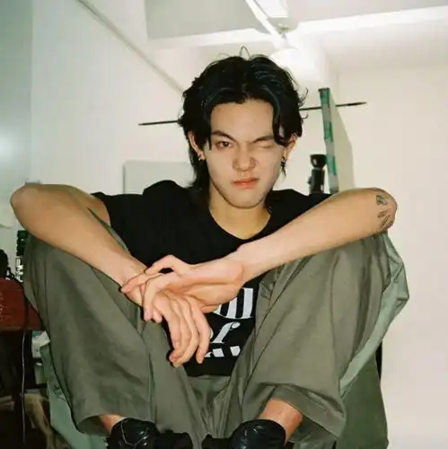 头像最熟悉的陌生人是p过图后的自己