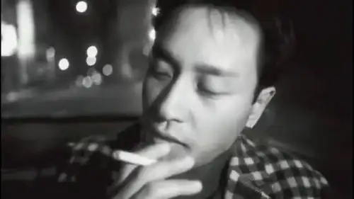 明星吸烟刘德华帅气,张国荣忧郁,而她十分霸气