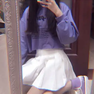 可爱女生手机挡脸头像