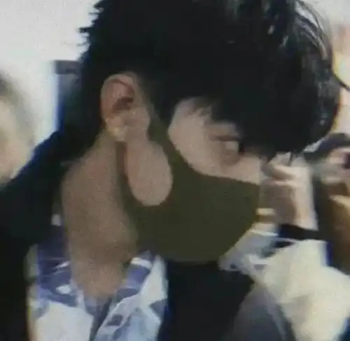 分享一些肖战的氛围感头像需要的请自取