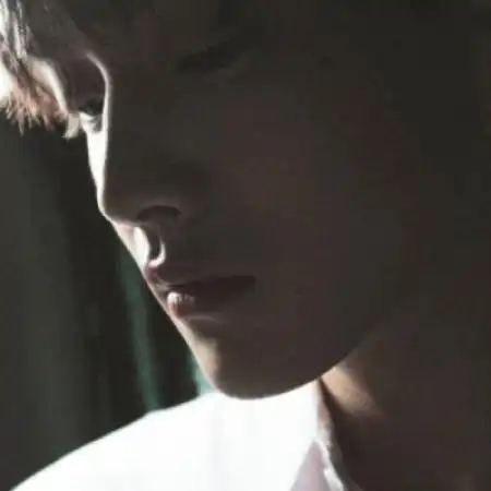 qq头像唯美男生无聊的日子无聊的过