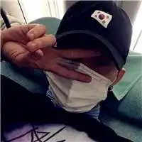 什么男生头像好撩妹戴口罩的男生头像侧面秒杀全场