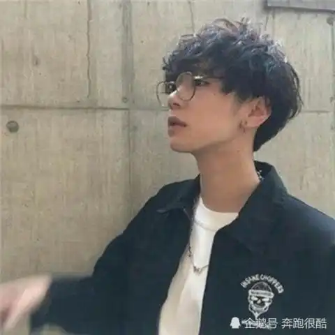 12星座男睡前最想听的不是晚安试试说这些,字字戳心好深情