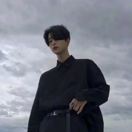 最新男头像因为喜欢,可迎万难