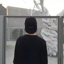 男生怎么自拍才好看