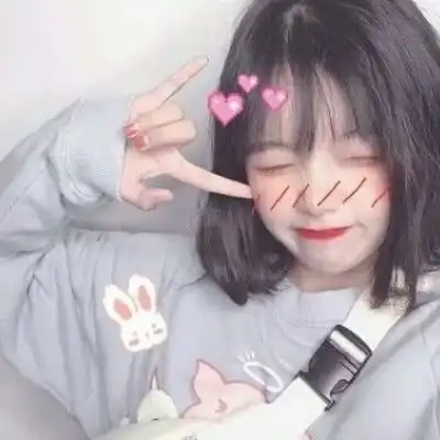 初中时期,99女生都偷偷做过的三件事,全中铁定是学渣