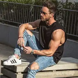 夏季男士必不可少的4件上衣