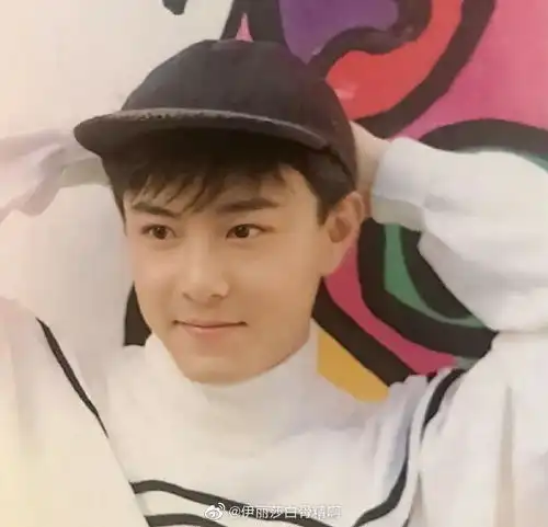 张卫健接受采访时说不认为自己怀才不遇,这真的算是人间清醒了