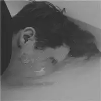 黑白时尚男生头像抓不住的风