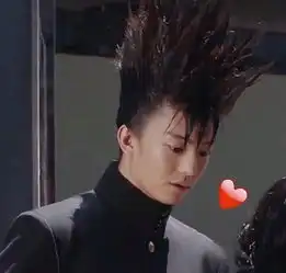 一个男人暗恋你时,他会忍不住有这种表现,准到冒冷汗