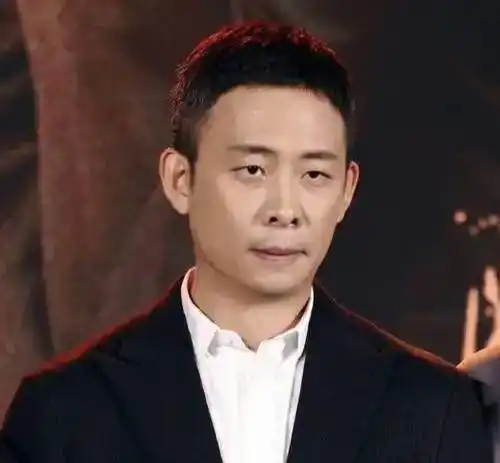 岁月无敌,这几位男星越老越帅,谁能比