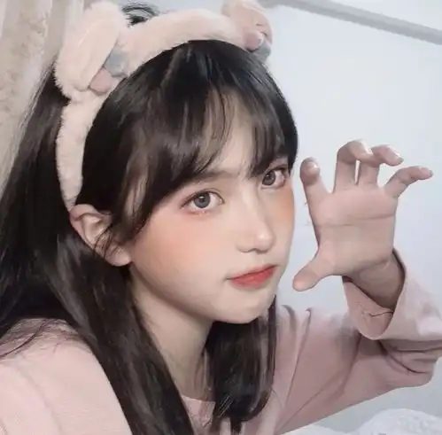 网易云他穿两个省去找他喜欢的女孩,在跨年夜给她表白结果被拒,后来