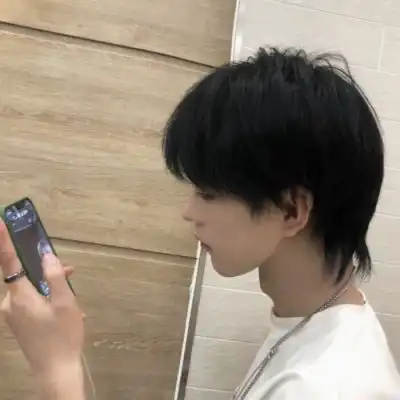 宋知意小众个性真人高冷成熟男男生头像我要个性网