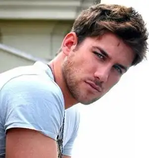 避开新郎婚前护肤误区