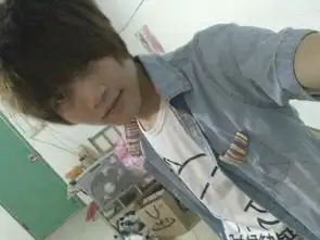 这是我和喜欢的男生和他女朋友的照片,你们说他们合适吗,我该不该插足做第三者