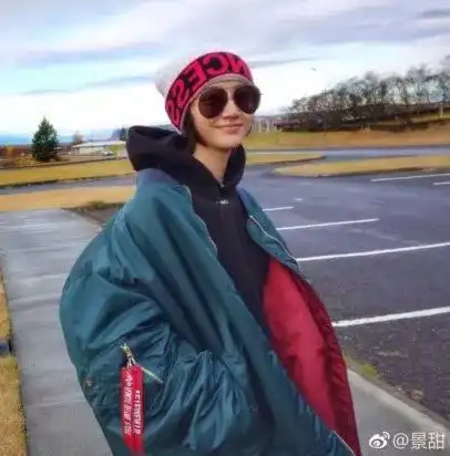 这个冬天最时髦造型有人你一顶帽子