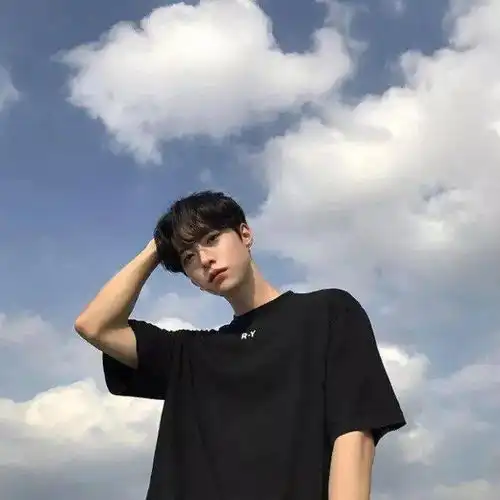 头像后来才明白过度的热情就像用热水养花