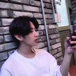 男生发型两边剃掉,一秒变帅哥