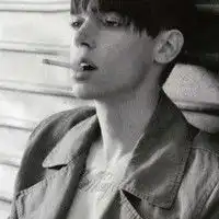 点烟抽寂寞微信头像图片大全