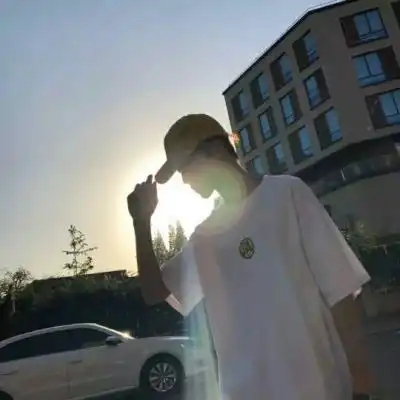 最潮qq帅气男生伤感头像男生潮流个性qq头像