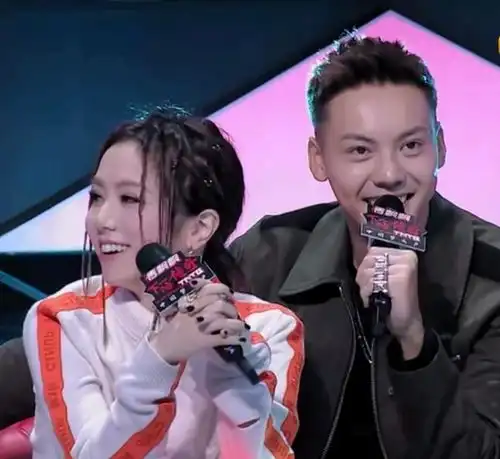 娱乐圈没有友谊宋祖儿给杨幂做手机壳,陈伟霆为她演男主角