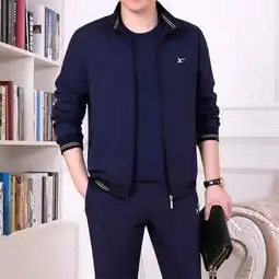 中老年男人穿衣要有品味,新款运动休闲套装,舒适透气特有男人味