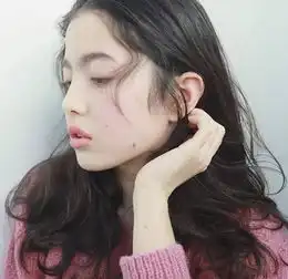 13岁日法混血小模特,只要一眼你就会被她惊艳