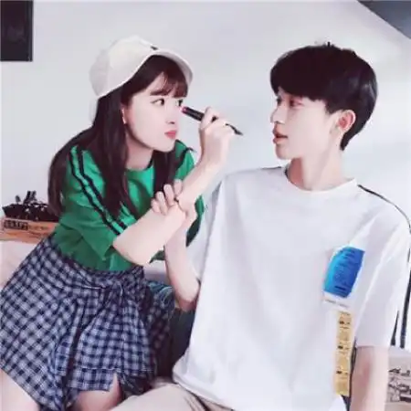 情侣头像小清新情侣头像小清新一男一女