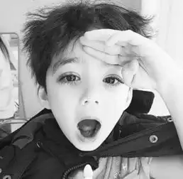 这个亚裔混血正太才4岁,竟长成绝世美男了混血版都敏俊幼儿界李敏镐萌版崔始源,连凡哥都被瞬秒成渣...