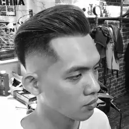 型男油头发型,帅气又有型