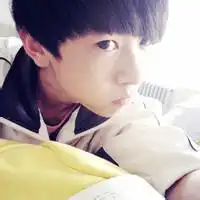 qq男超帅墨镜发型头像qq男生带墨镜头像