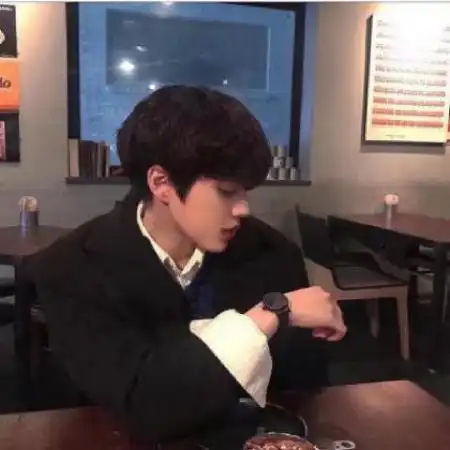 男生头像颓废伤感头像,无助时来上一支香烟吧