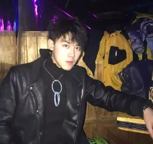 还在花钱渣男锡纸烫教你在家3分钟就搞定