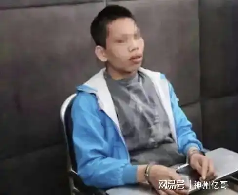 21岁女孩深夜下班被12岁小学生勒住脖子欲性侵,女孩呼救男孩逃跑