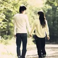 qq男女头像在一起背影