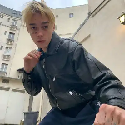 ins小清新文艺范男头送你一个指男生头像我要个性网