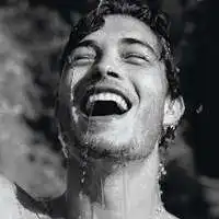 沧桑头像男生大叔成熟霸气有点胡渣才有男人味道