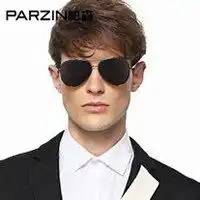 戴墨镜抽烟男头像霸气头像微信头像图片大全