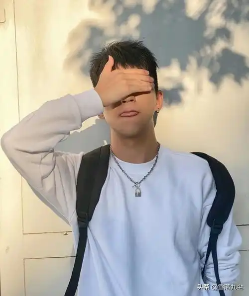 可爱帅气的高中男生,阳光温暖青春就是最美好的词