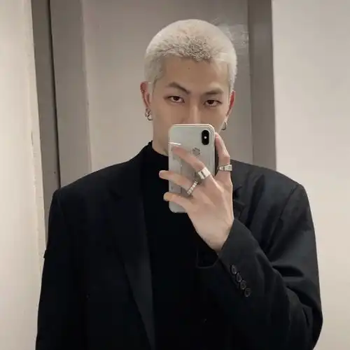 男生头像是雾终会散是梦终会醒