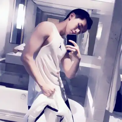 微信帅哥头像图片大全霸气希望成为住在你心里的人