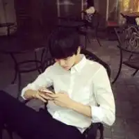 2016最新帅气白衬衫男生头像露脸话少会被人说高冷