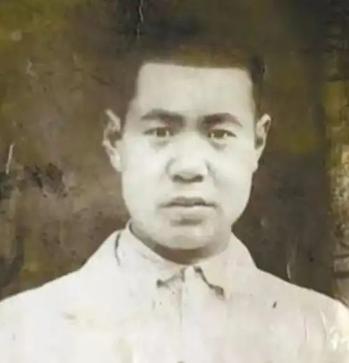 1938年,小伙卖日本人花生不收钱被骂汉奸,一年后阿部规秀被击毙