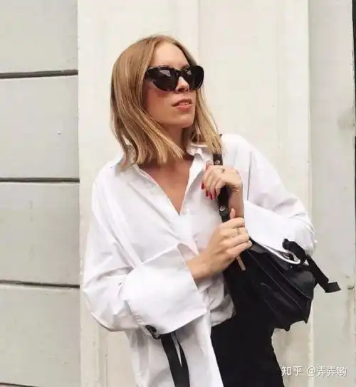 女生白衬衫的搭配有什么推荐