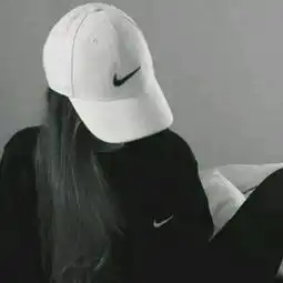 2018年意境头像女生黑白图片精选愿你心之所想都是我的影子