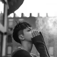 寂寞伤感的忧郁帅哥男生微信头像图片