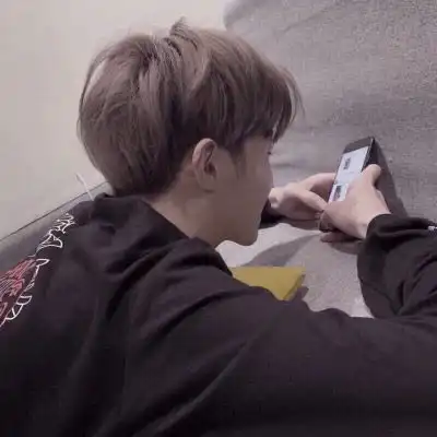 男生头像霸气侧脸头像失恋之后一阵刺心的痛