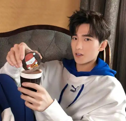 长脸男生适合什么发型学习杨洋朱一龙等4位男星造型,帅气精致