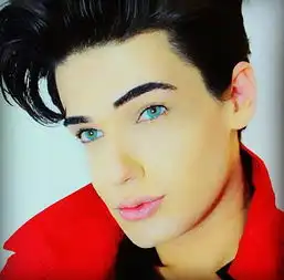 巴西再现真人芭比男友8次整容成功变身