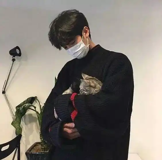 男生自拍的这8种非凡姿势,让你男友帅气称霸朋友圈